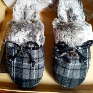 Women's Michael Kors Heather Grey Plaid Slippers size 9
